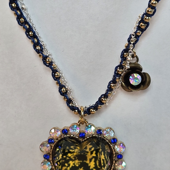 Betsey Johnson Gold and Navy CRYSTAL Heart Necklace with Iridescent Accents - Picture 5 of 12
